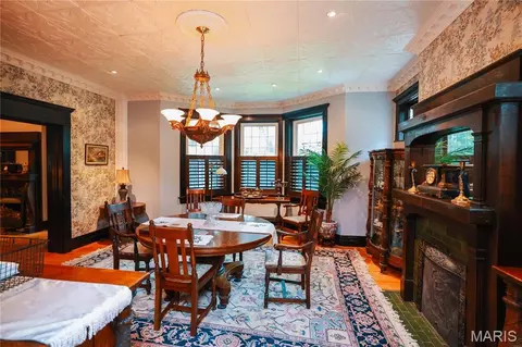 Dining - 201 N Jackson St, Kennett, MO 63857 photo 4 of 5