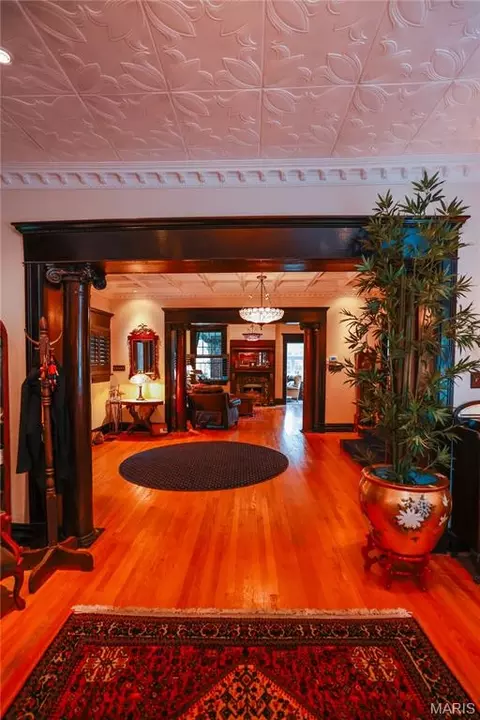 Entry Way - 201 N Jackson St, Kennett, MO 63857 photo 9 of 23