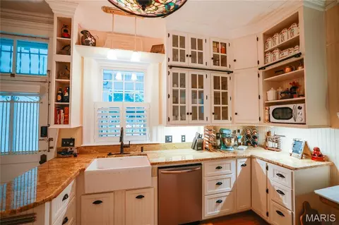 Kitchen - 201 N Jackson St, Kennett, MO 63857 photo 3 of 5
