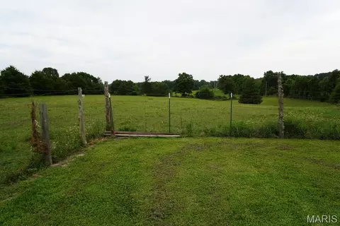 Exterior - 13226 Cr 437, Mountain View, MO 65548 photo 3 of 8