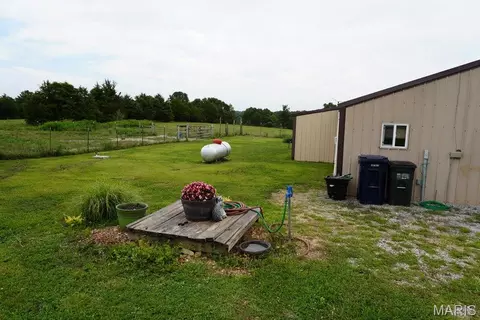 Exterior - 13226 Cr 437, Mountain View, MO 65548 photo 7 of 8