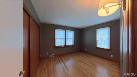 Bedroom - 207 Marilyn Dr, O'fallon, IL 62269 photo 1 of 3