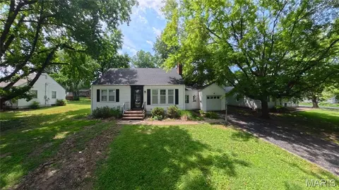 Exterior - 207 Marilyn Dr, O'fallon, IL 62269 photo 1 of 1