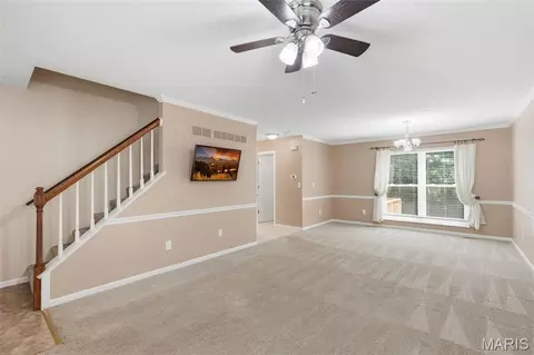 Living - 816 Ginger Wood Ct, Ballwin, MO 63021 photo 1 of 2