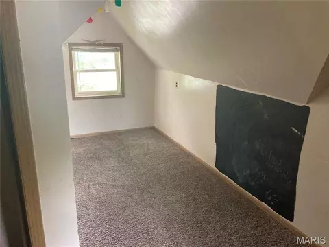 Bedroom - 445 E Sedgwick St, Brookfield, MO 64628 photo 3 of 9