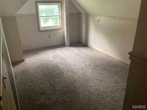 Bedroom - 445 E Sedgwick St, Brookfield, MO 64628 photo 7 of 9