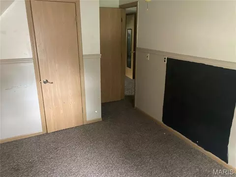 Bedroom - 445 E Sedgwick St, Brookfield, MO 64628 photo 8 of 9