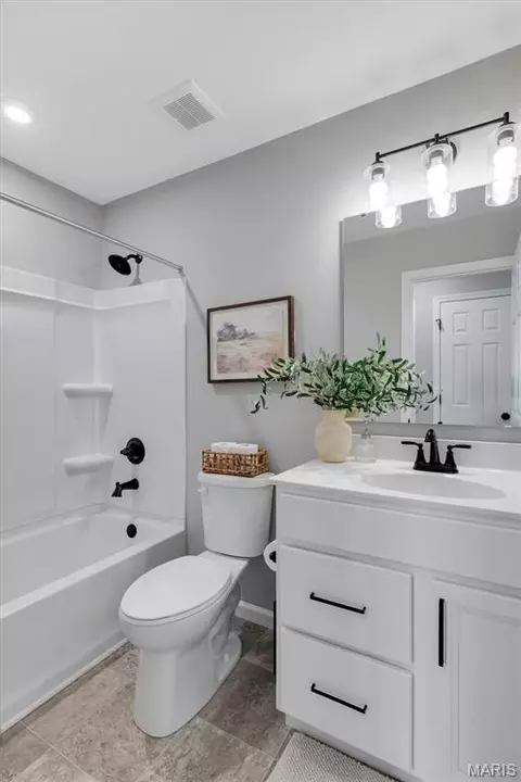 Bath - 3336 Vine Clad Hill Dr, Arnold, MO 63010 photo 2 of 3