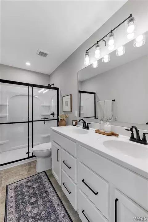 Bath - 3336 Vine Clad Hill Dr, Arnold, MO 63010 photo 3 of 3