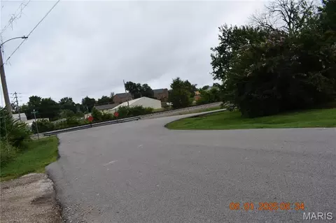 105 West Ave, Eureka, MO 63025 photo 2
