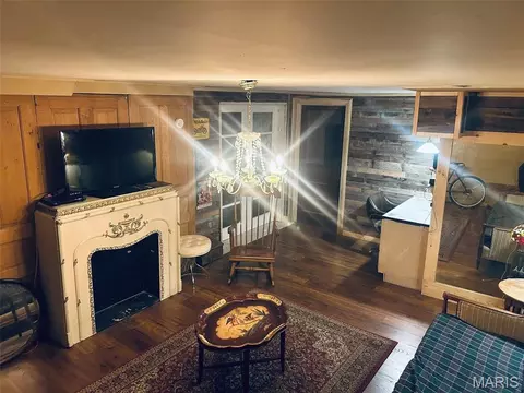 Living - 1306 E 3rd St, Washington, MO 63090 photo 2 of 2