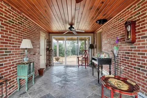 Exterior - 1306 E 3rd St, Washington, MO 63090 photo 1 of 2