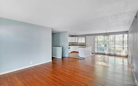 Undisclosed, Saint Louis, MO 63136