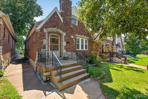 3758 Taft Ave, Saint Louis, MO 63116