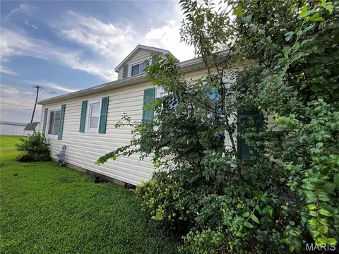 Other - 802 Summit St, Butler, MO 64730 photo 2 of 7