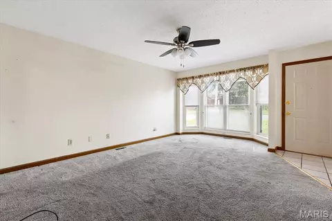 Living - 9 Matthew Ct, Arnold, MO 63010 photo 3 of 3