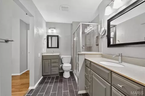 Bath - 107 Lea Meadows Dr, Ballwin, MO 63011 photo 2 of 3