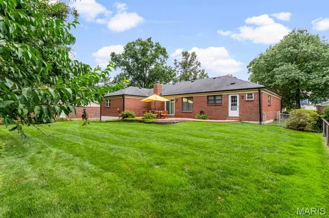 Exterior - 107 Lea Meadows Dr, Ballwin, MO 63011 photo 5 of 7
