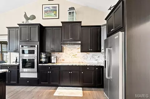 Kitchen - 71 Grace Rose Ct, Eureka, MO 63025 photo 5 of 8
