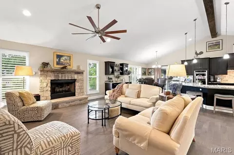 Living - 71 Grace Rose Ct, Eureka, MO 63025 photo 1 of 4