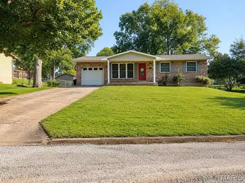 205 Pell Ave, Farmington, MO 63640