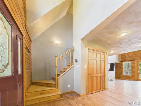 Entry Way - 331 Pine Log Ln, Jackson, MO 63755 photo 2 of 9