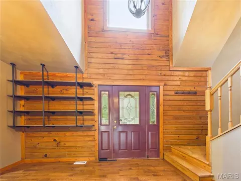 Entry Way - 331 Pine Log Ln, Jackson, MO 63755 photo 3 of 9