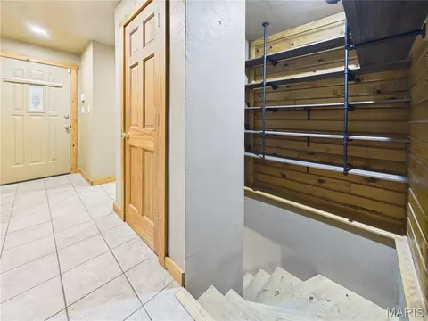 Entry Way - 331 Pine Log Ln, Jackson, MO 63755 photo 5 of 9