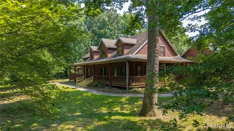 Exterior - 331 Pine Log Ln, Jackson, MO 63755 photo 2 of 20