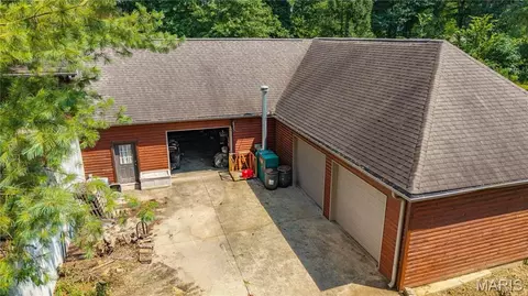 Exterior - 331 Pine Log Ln, Jackson, MO 63755 photo 5 of 20