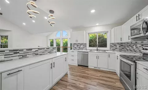 Kitchen - 13355 County Road 3240, Rolla, MO 65401 photo 2 of 2