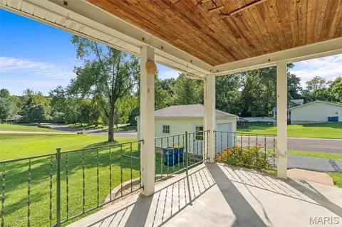 Exterior - 1420 E 8th, Washington, MO 63090 photo 3 of 3