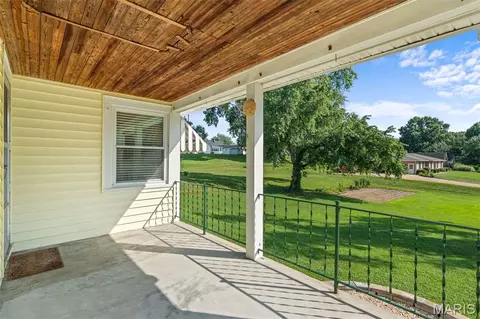 Exterior - 1420 E 8th, Washington, MO 63090 photo 2 of 3