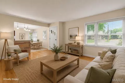 Living - 1420 E 8th, Washington, MO 63090 photo 4 of 5