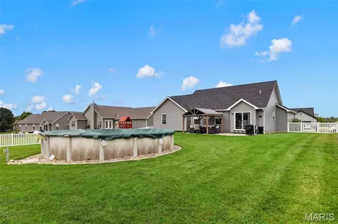 Exterior - 475 Cass Dr, Troy, MO 63379 photo 10 of 11