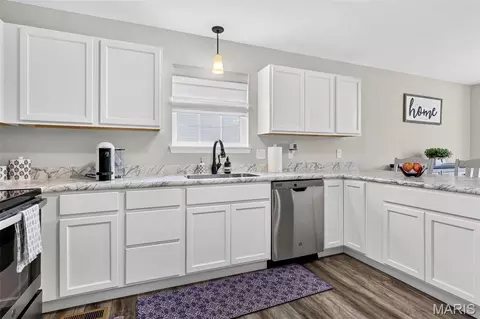 Kitchen - 475 Cass Dr, Troy, MO 63379 photo 5 of 6
