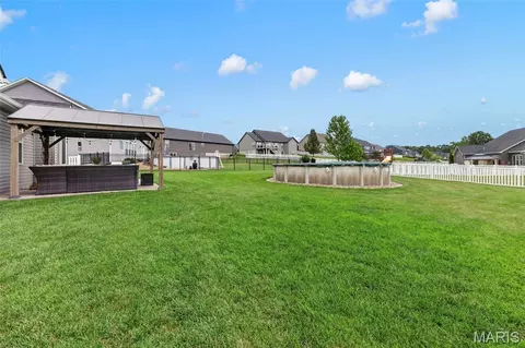 Exterior - 475 Cass Dr, Troy, MO 63379 photo 7 of 11