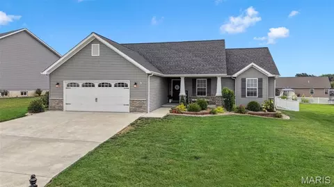 Exterior - 475 Cass Dr, Troy, MO 63379 photo 2 of 11