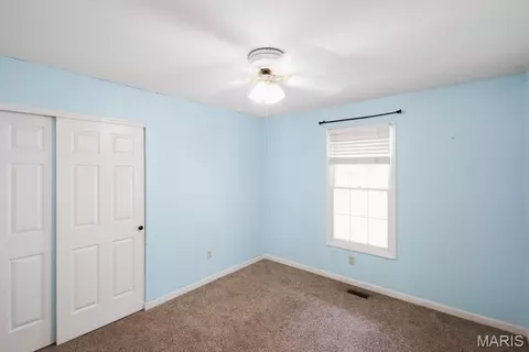 Bedroom - 308 Deep Woods Dr, Saint Clair, MO 63077 photo 2 of 3