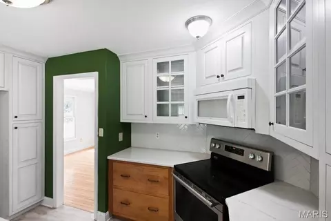 Kitchen - 308 Deep Woods Dr, Saint Clair, MO 63077 photo 3 of 3
