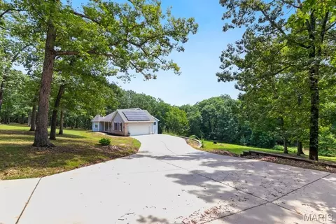 Exterior - 308 Deep Woods Dr, Saint Clair, MO 63077 photo 2 of 6