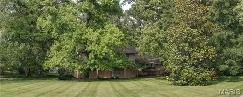 103 Frontenac Frst, Frontenac, MO 63131 photo 8