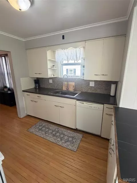 Kitchen - 422 Stark Blvd, Hermann, MO 65041 photo 1 of 3