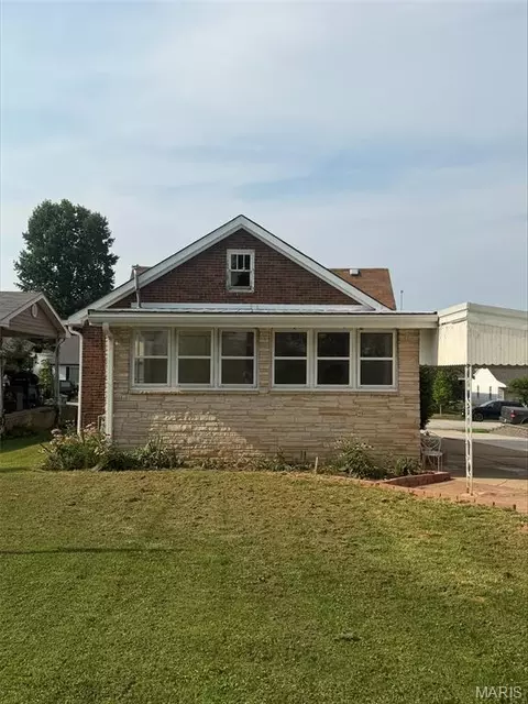 Exterior - 422 Stark Blvd, Hermann, MO 65041 photo 7 of 12