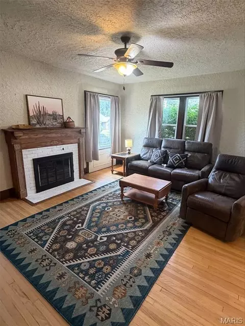 Living - 422 Stark Blvd, Hermann, MO 65041 photo 1 of 1