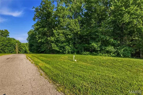 131 Mitchell Ct, Troy, MO 63379 photo 6