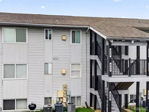 1823 Gascony Parc Dr #1823, Lake Saint Louis, MO 63367