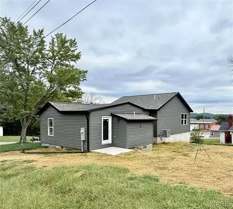 Exterior - 321 N 5th St, Pacific, MO 63069 photo 2 of 2