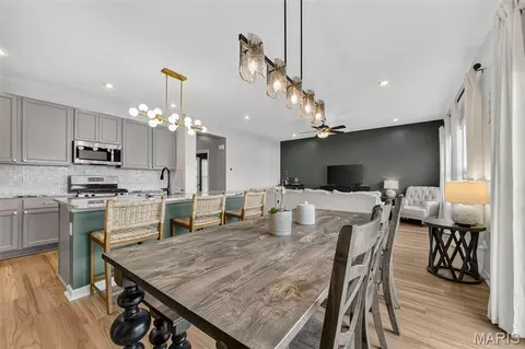Dining - 2211 Eagle River Dr, O'fallon, MO 63366 photo 3 of 4