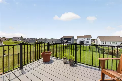 Exterior - 2211 Eagle River Dr, O'fallon, MO 63366 photo 7 of 15